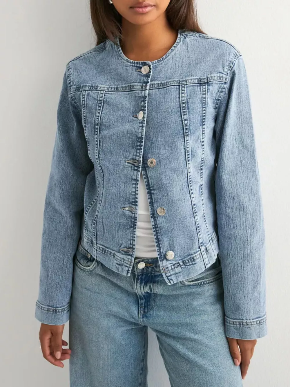 Classic Button-Down Denim Jacket, image 3