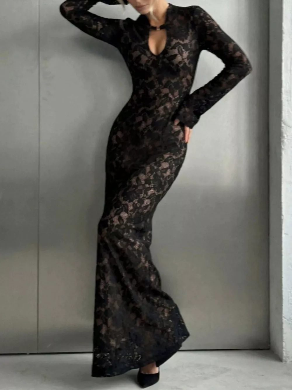Lace Long-Sleeve Bodycon Maxi Dress