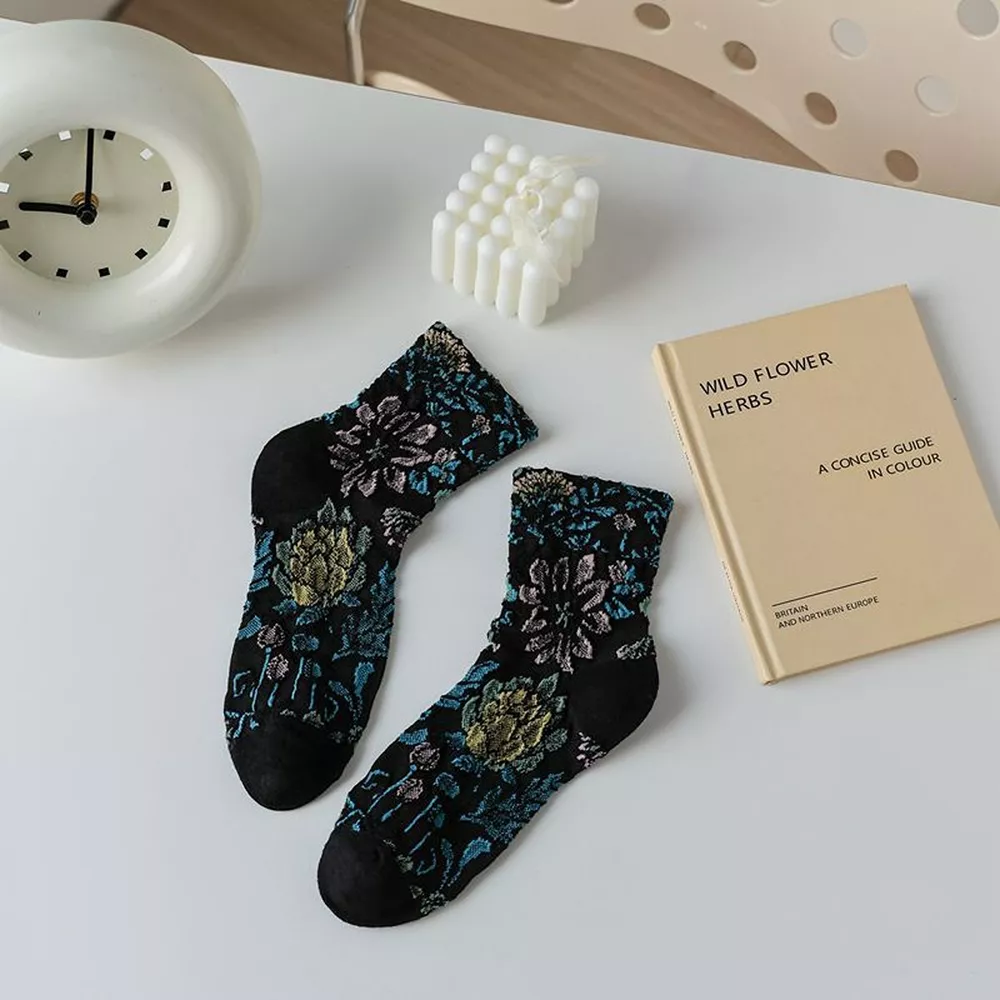 Floral Jacquard Crew Socks