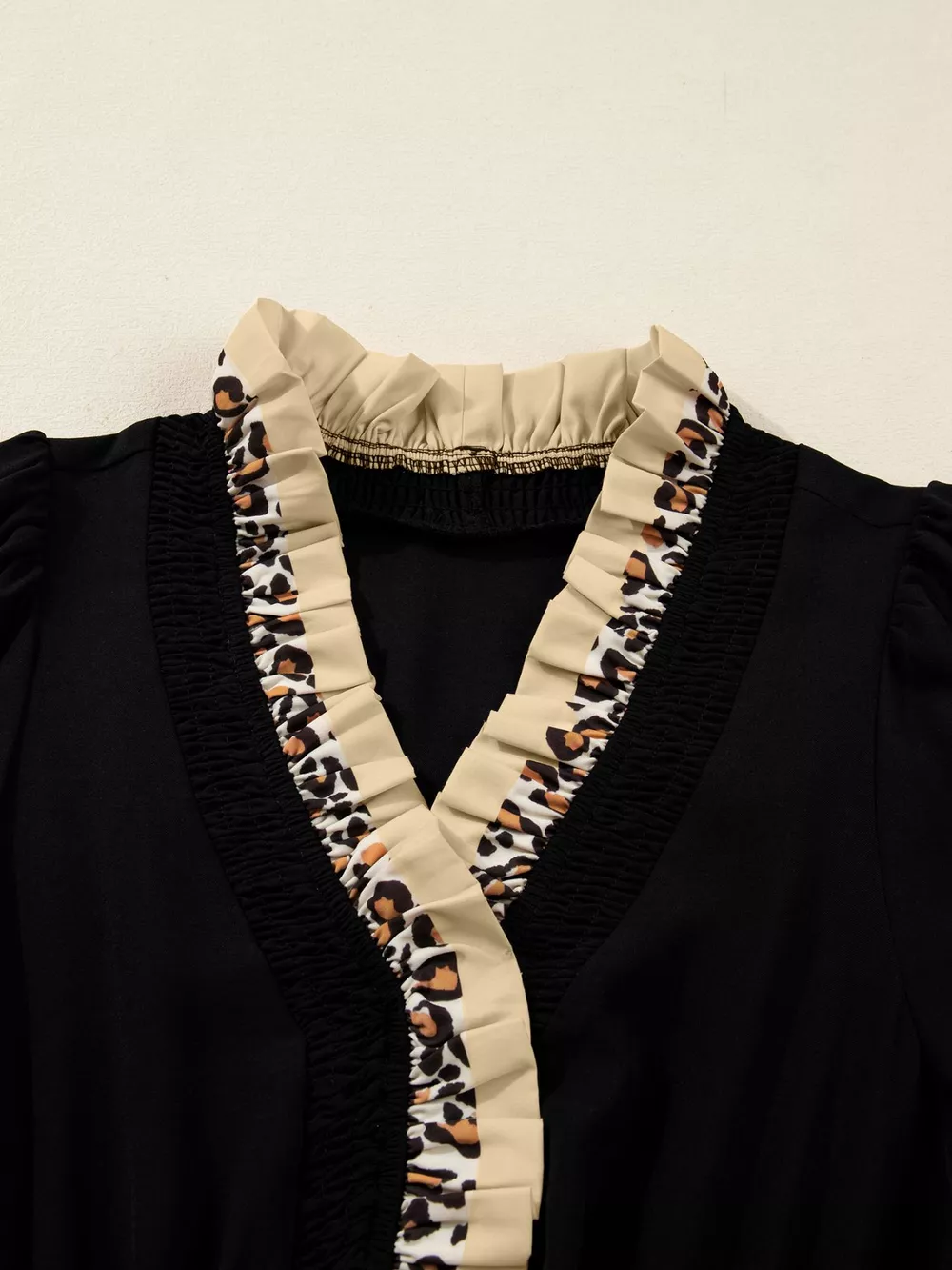 Contrast Leopard Frilled Trim V Neck Bracelet Sleeve Midi Dress, image 3