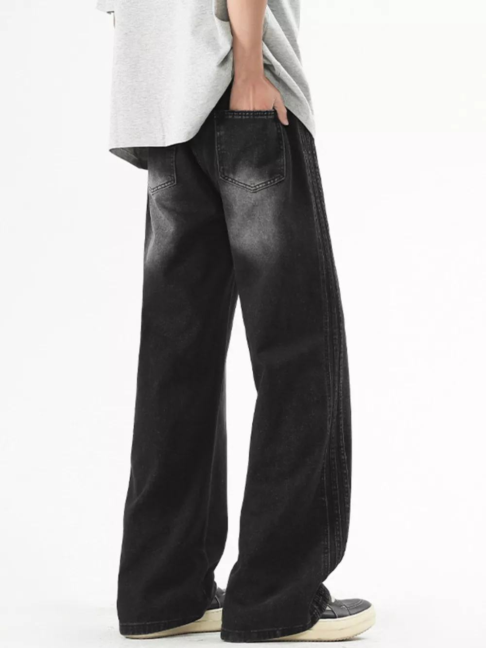Men's Plus Size Vintage Wash Wide Leg Jeans, image 2