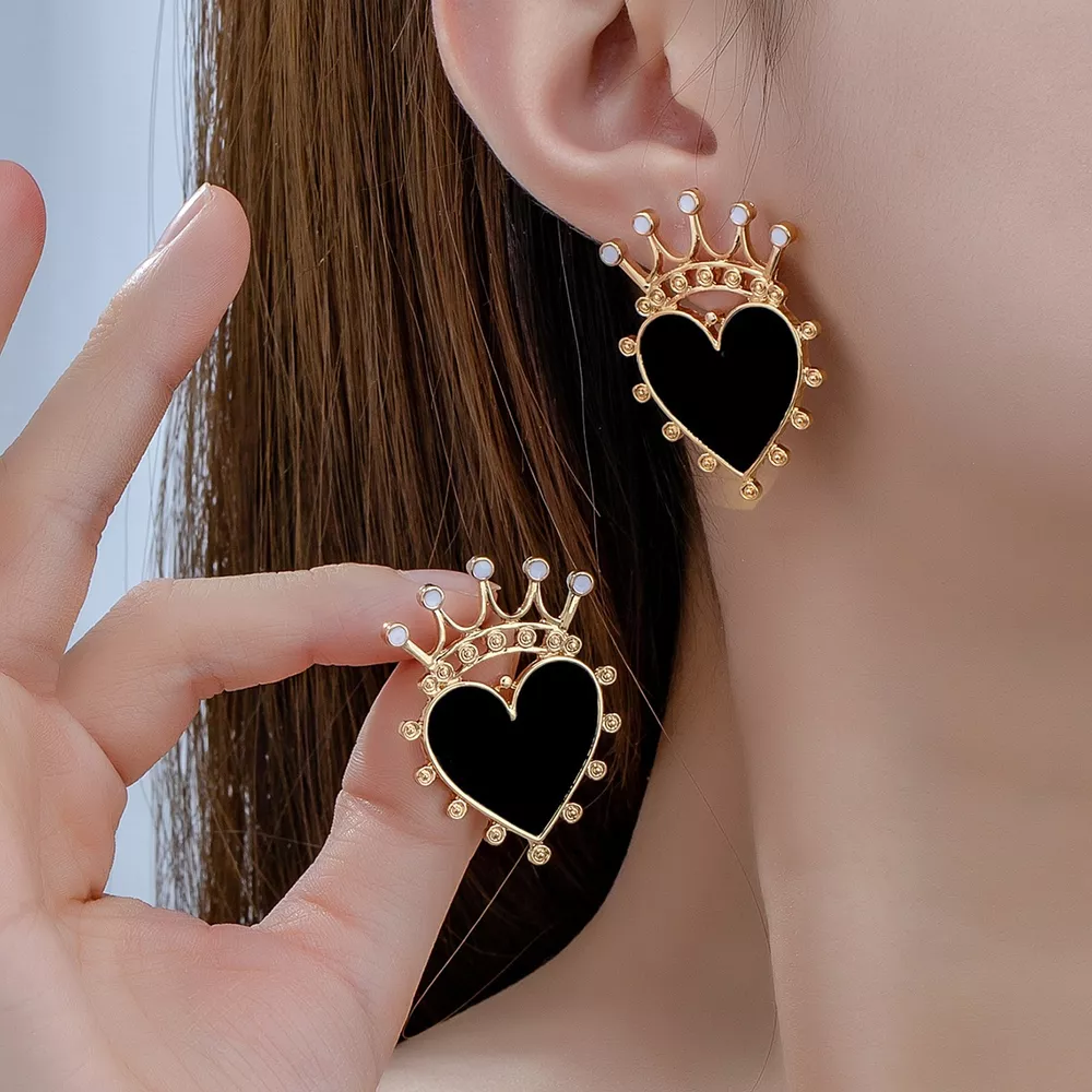 Crown Heart Stud Earrings