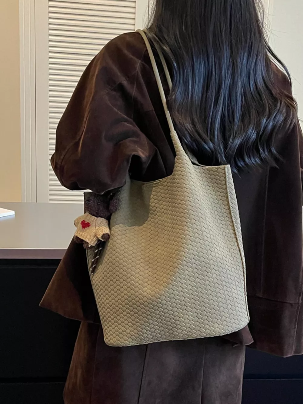 Vintage Woven Texture Shoulder Bag, image 7