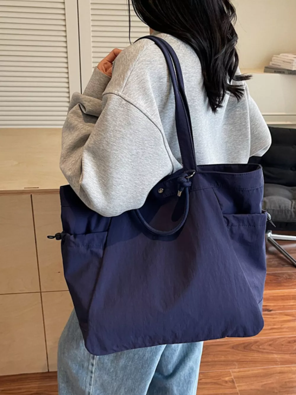 Nylon Lightweight Large Capacity Shoulder Bag, image 5