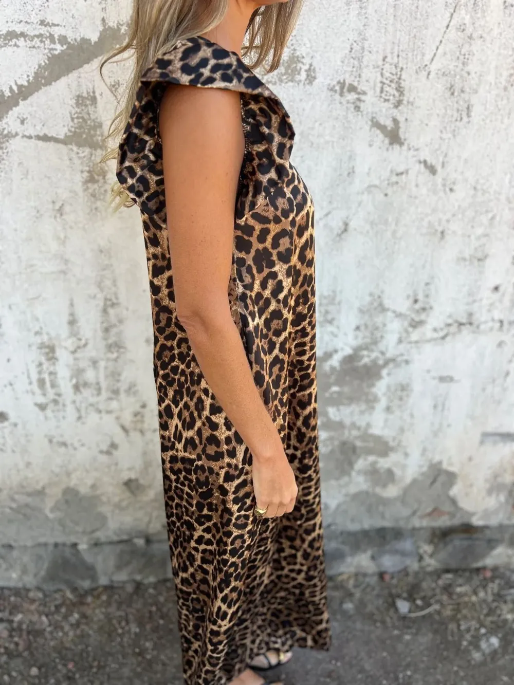 Full Size V-Neck Cap Sleeve Wide Leg Jumpsuit Plus Size, image 5