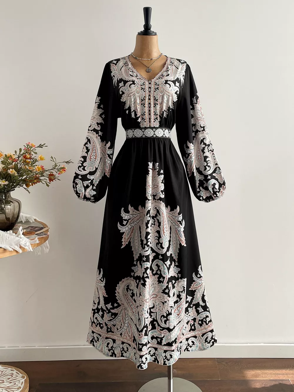 Plus Size Printed V-Neck Balloon Sleeve Dress, image 3