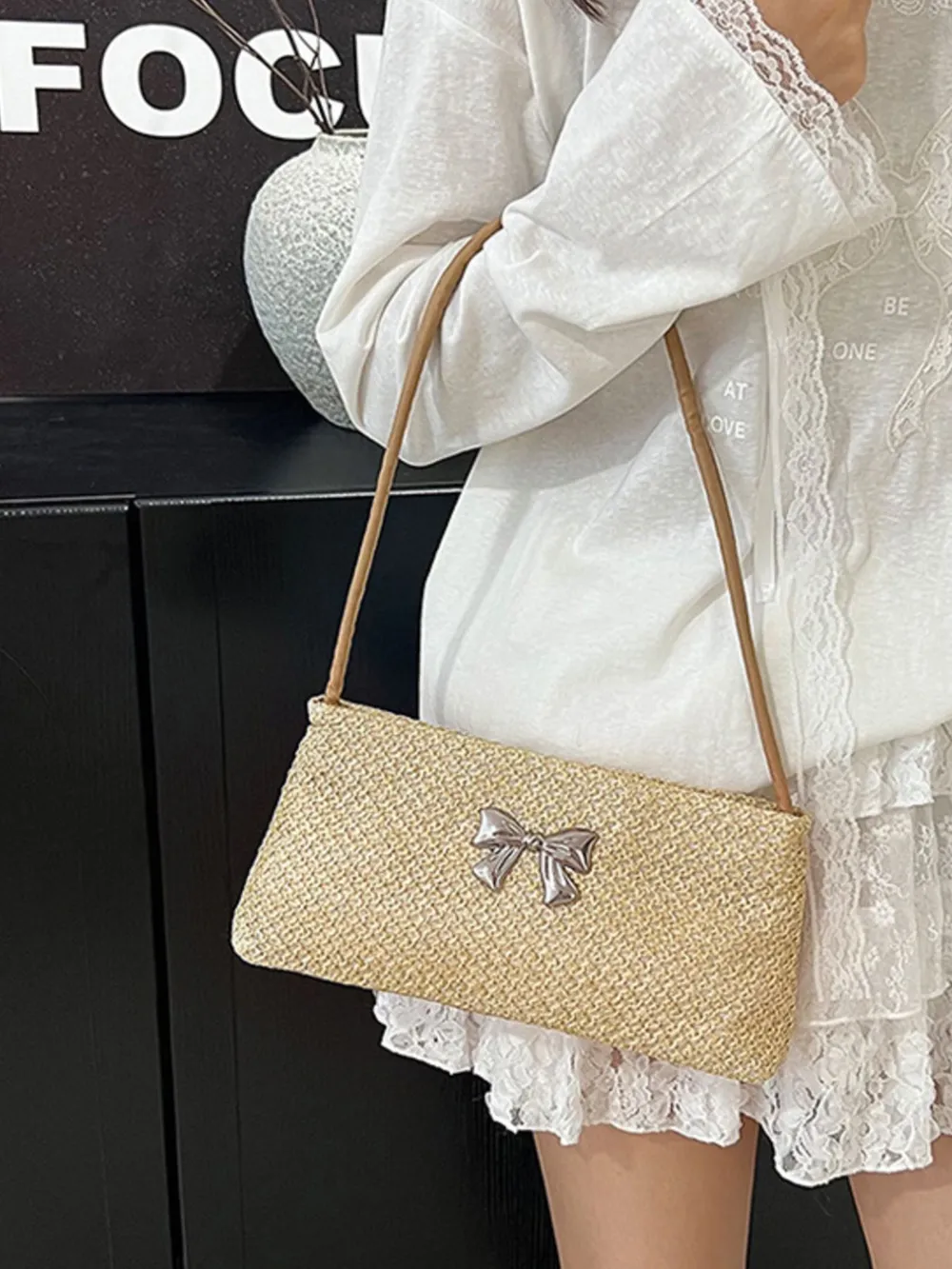 Woven Straw Shoulder Bag with Bow Detail, image 4