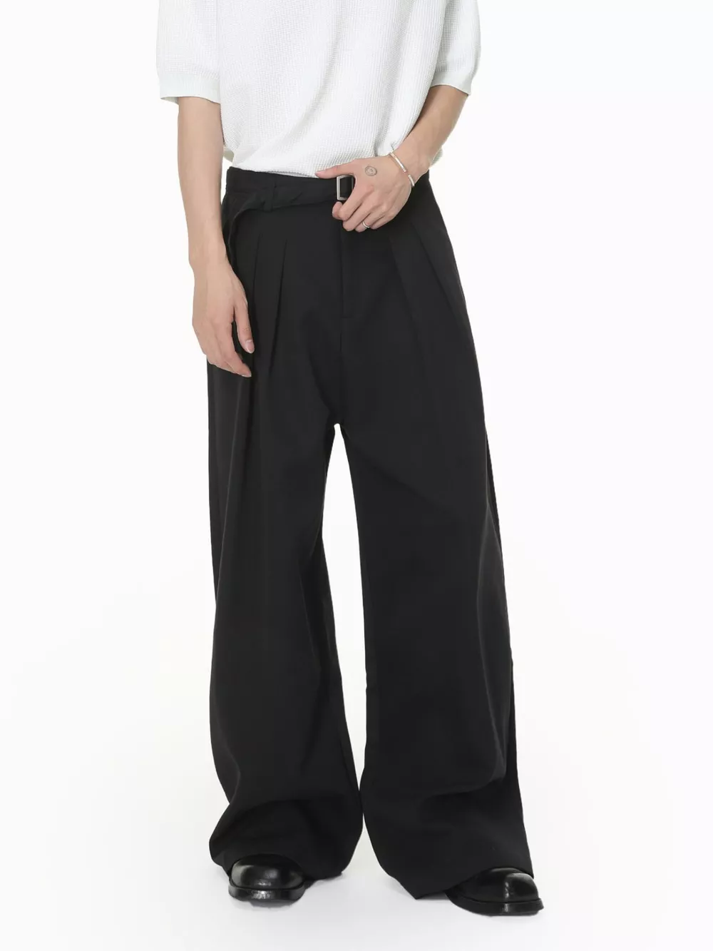 Men's Wide Leg Pleated Pants, image 3