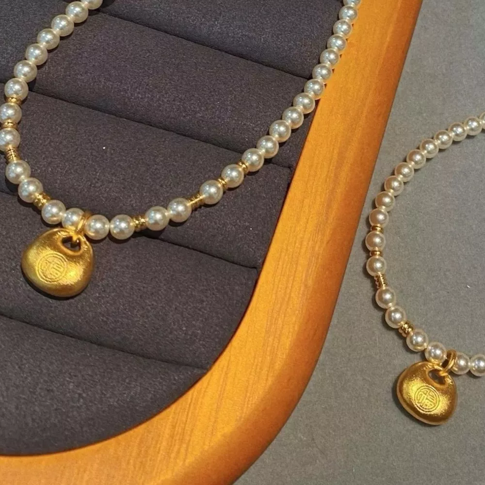 Pearl Necklace with Golden Pendant, image 3