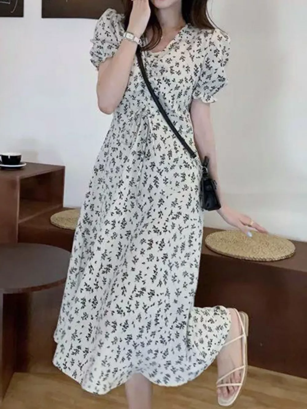 Floral Print Puff Sleeve Midi Dress, image 2
