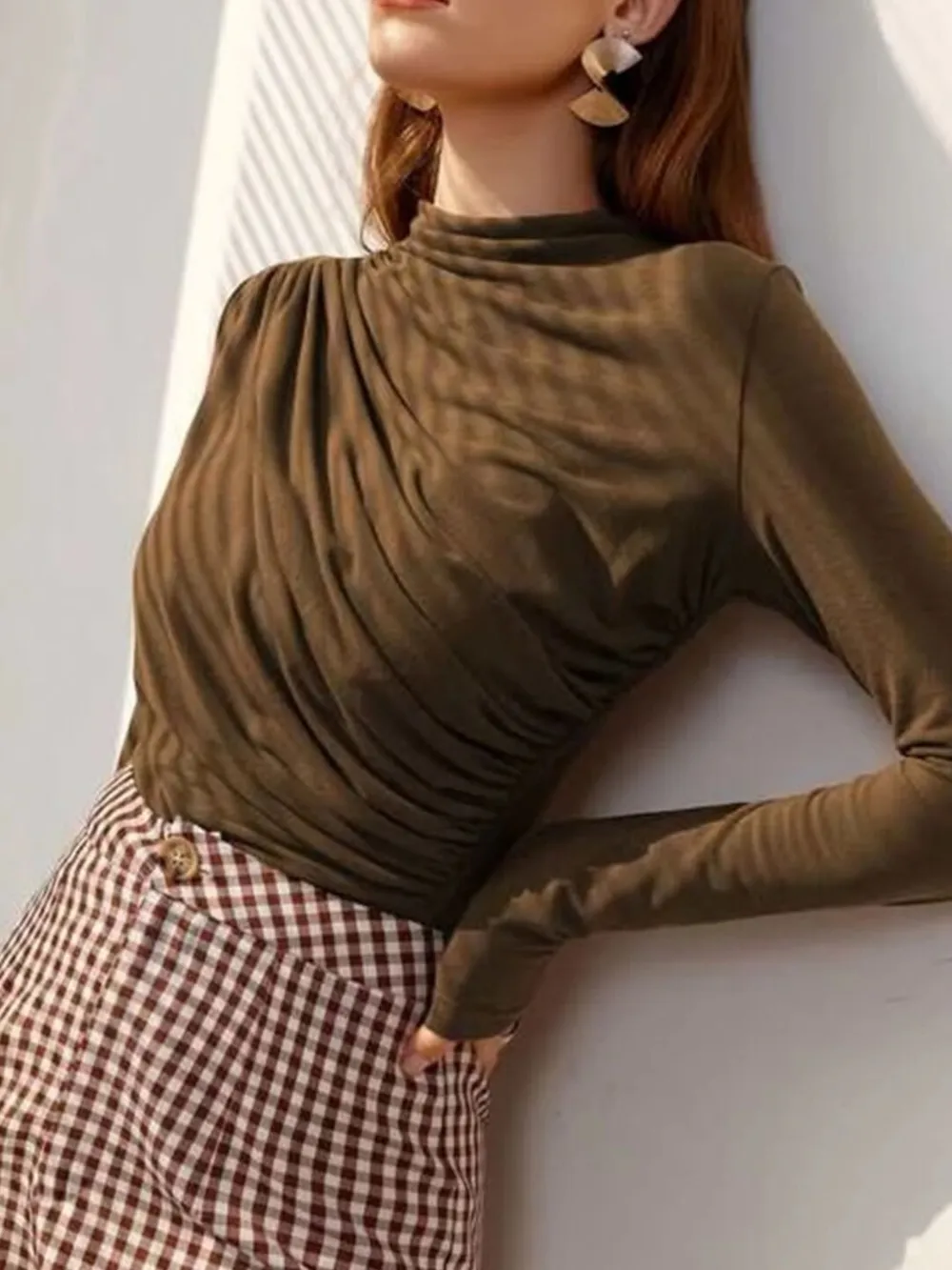 Mock Neck Ruched Long Sleeve T-Shirt, image 9