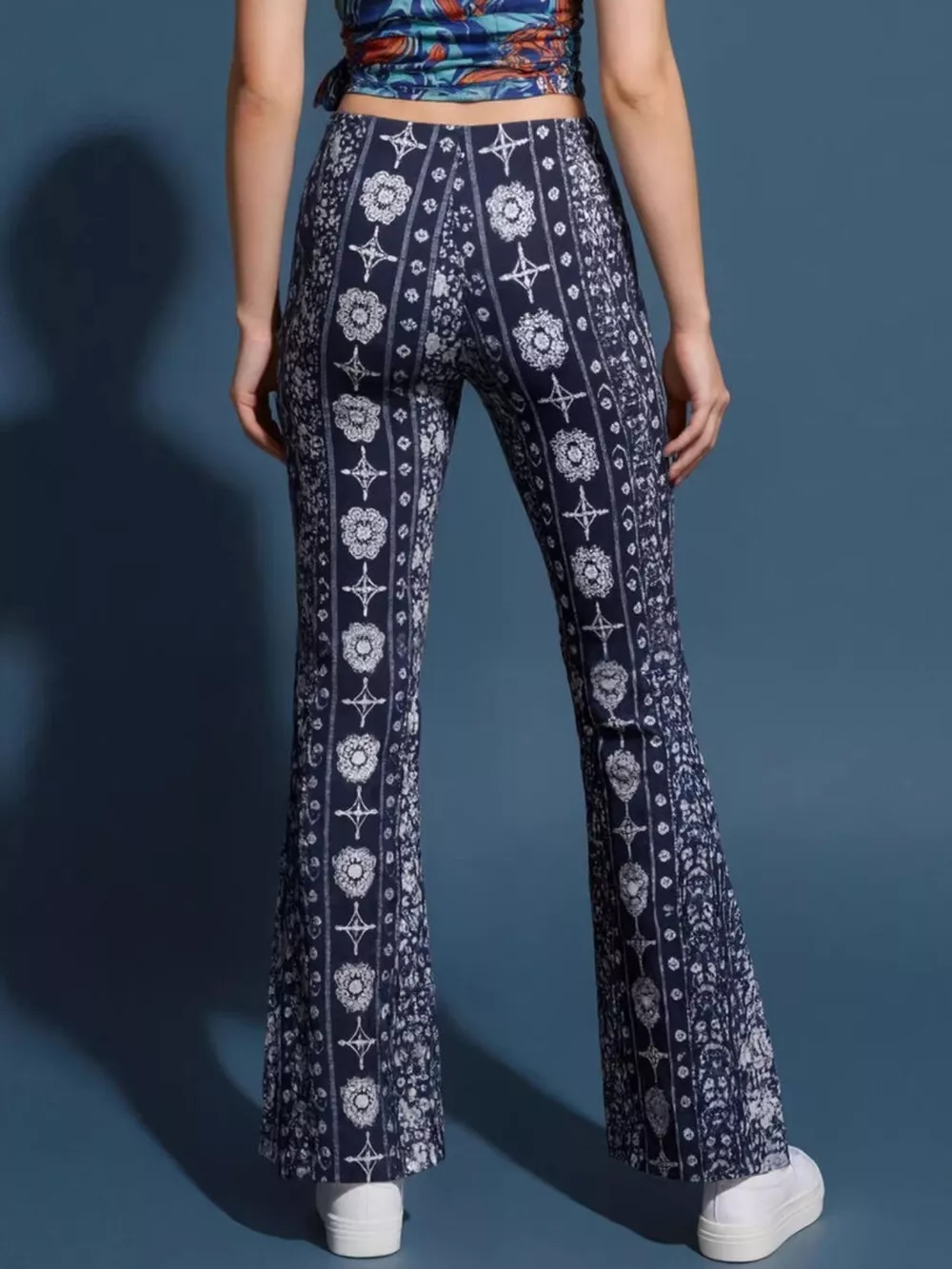 High-Waisted Printed Flared Pants, image 4