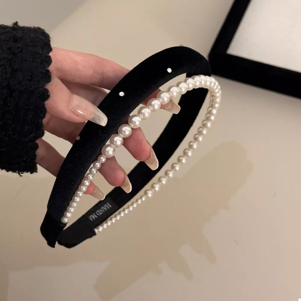 Pearl Embellished Velvet Headband, image 3