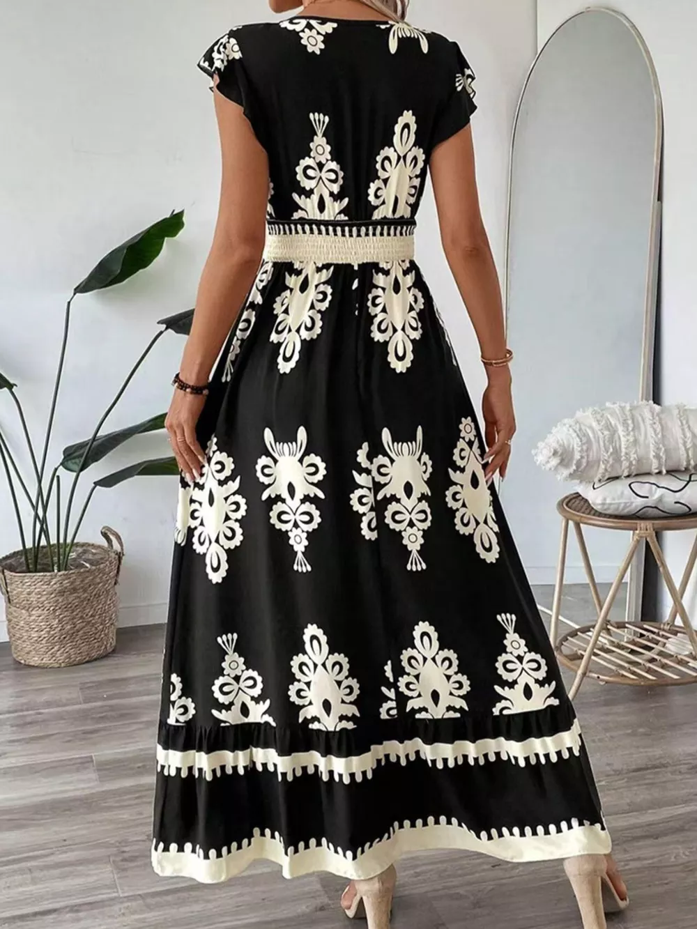 Ruffled Printed V-Neck Maxi Dress, image 13