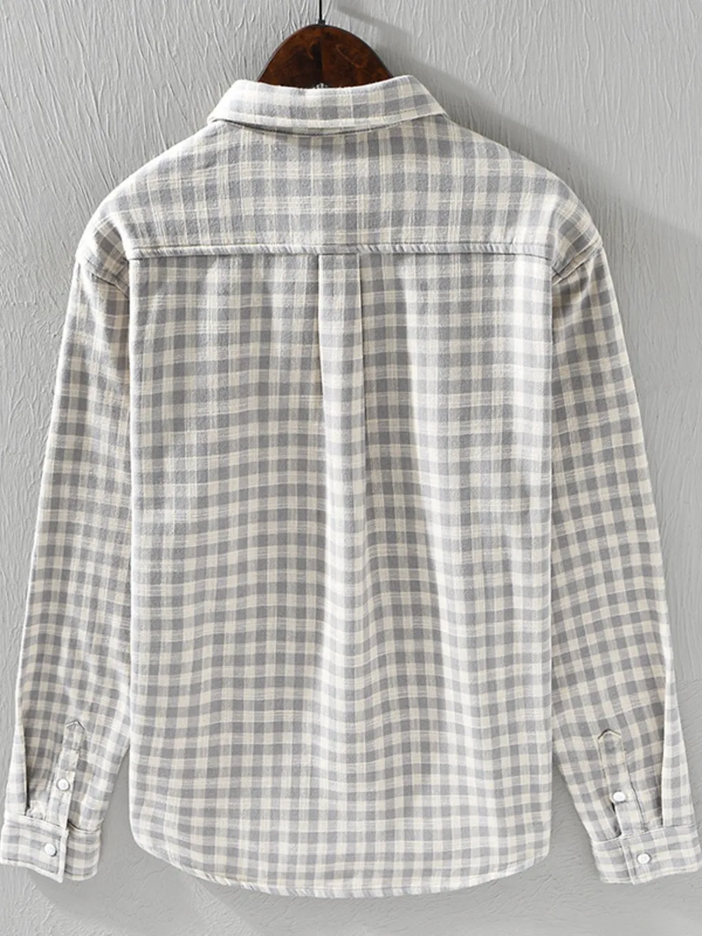 Men's Plus Size Plaid Button-Down Shirt with Contrast Inner Lining, image 2