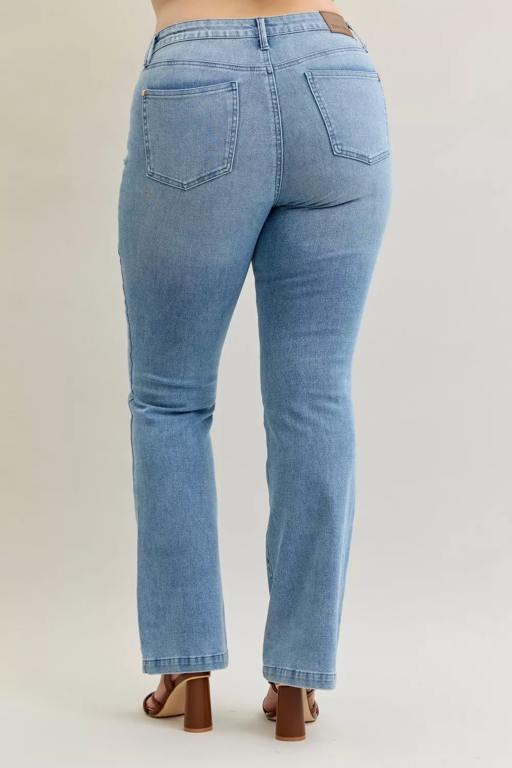 Full Size Mid Rise Bootcut Jeans with Contrast Wash & Front Patch Pockets Plus Size, image 3