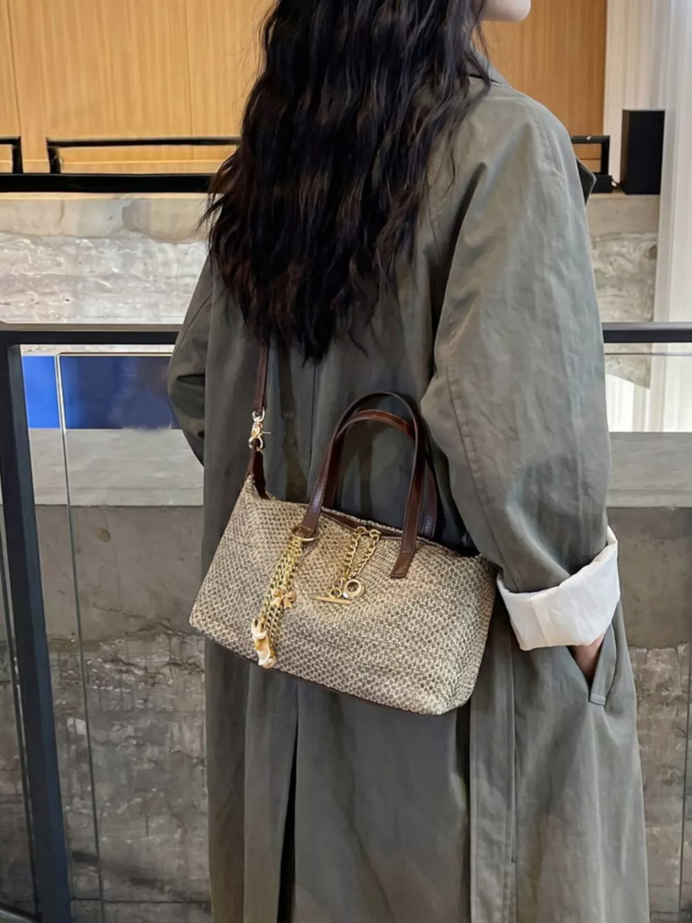Woven Crossbody Bag with Gold Chain Accents, image 7