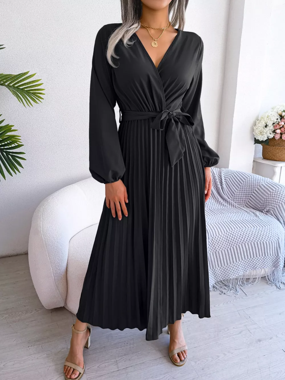 Elegant Pleated Front Tie Long Sleeve Dress