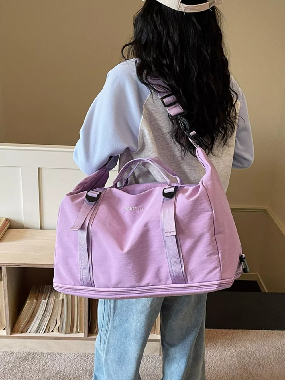 Lightweight Nylon Travel Bag, image 10