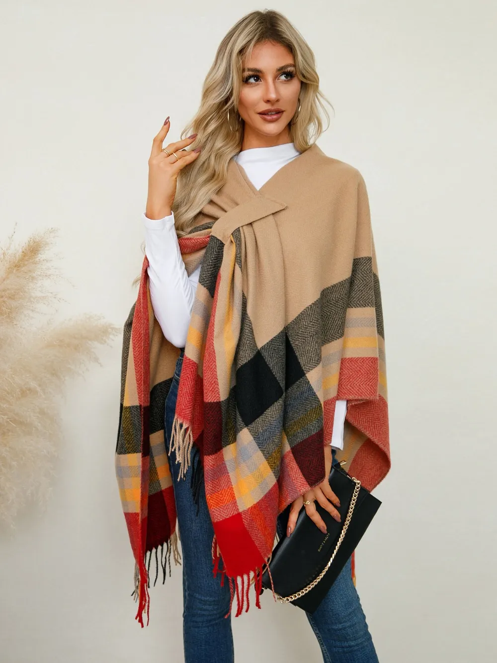 Fringe Contrast Plaid Poncho, image 3