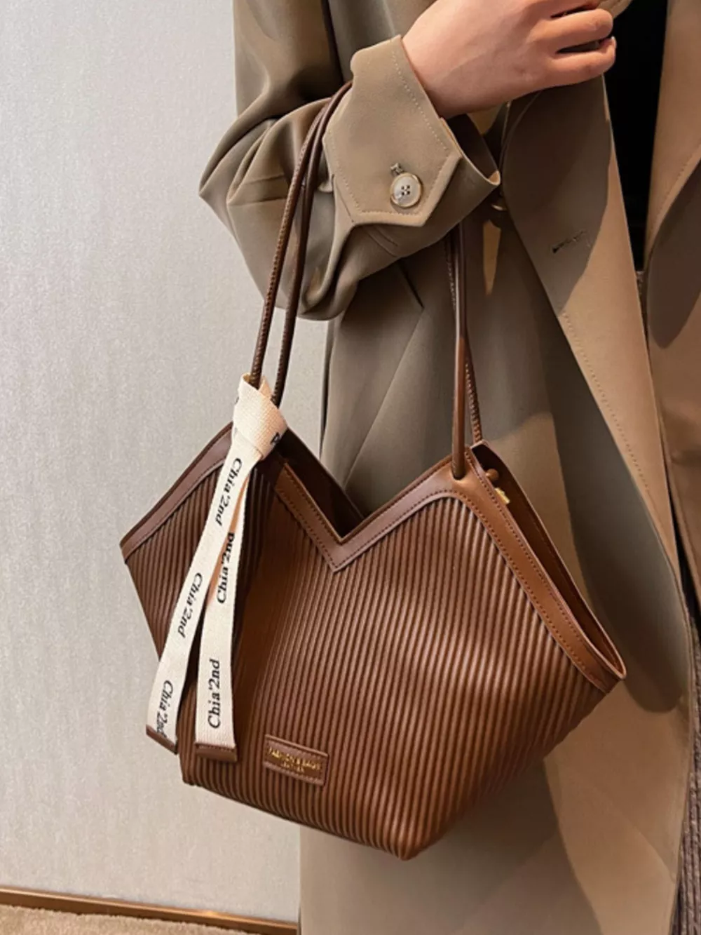 Textured Leather Shoulder Bag, image 2