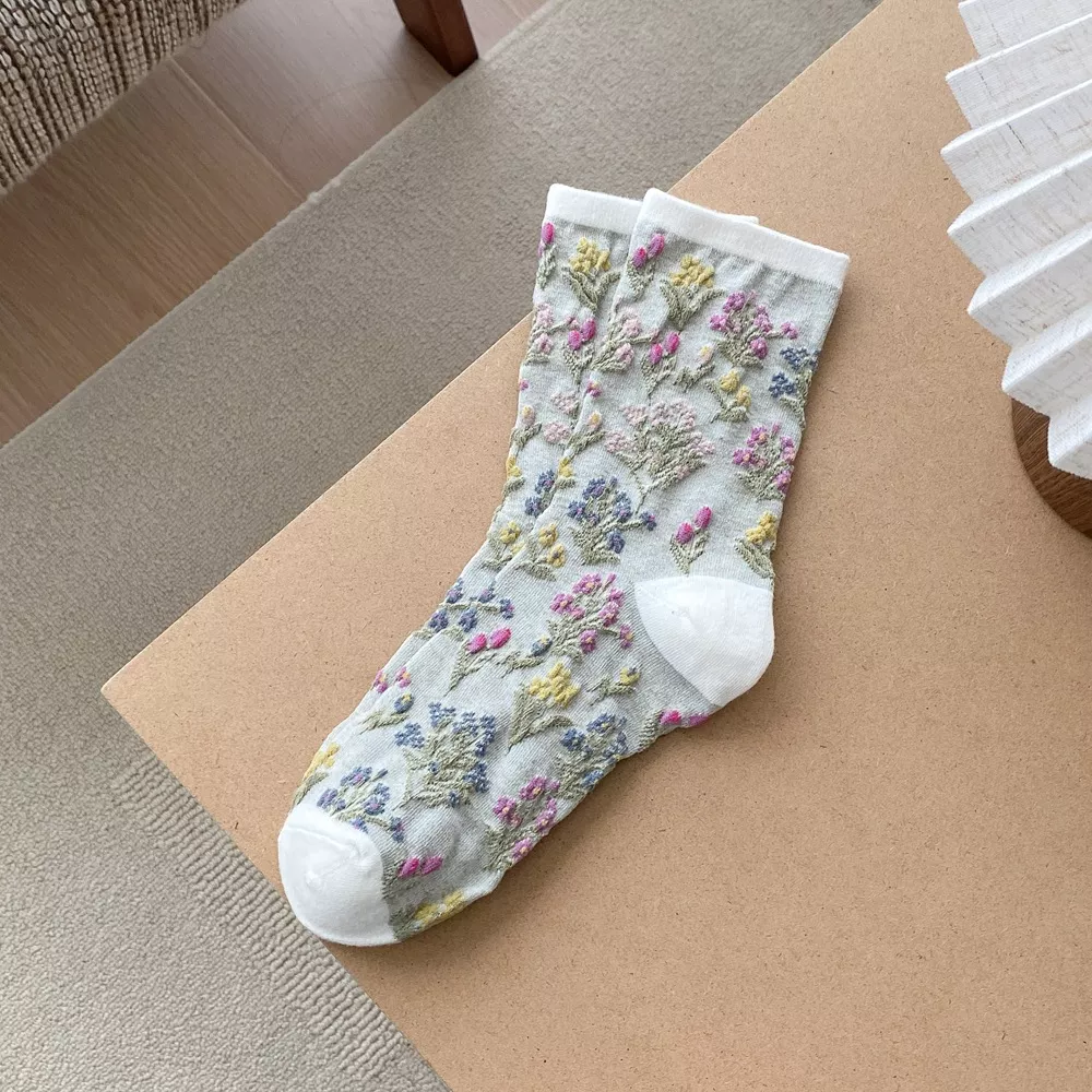 5 Pair Vintage Floral Embroidered Crew Socks, image 20