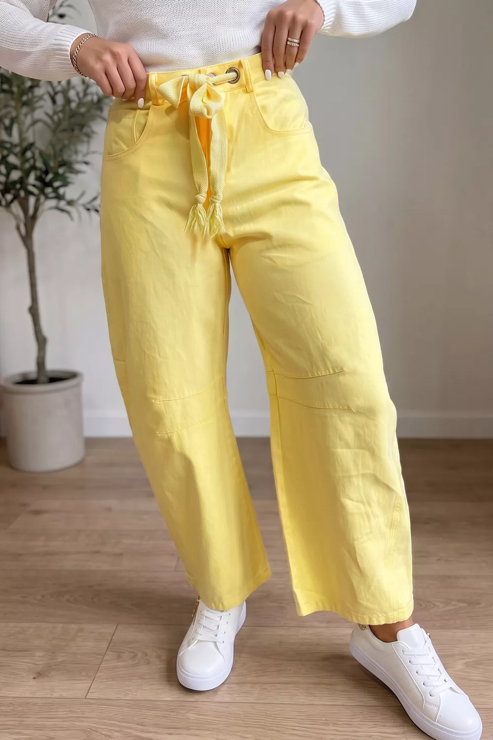 Wide-Leg Drawstring Jeans, image 8