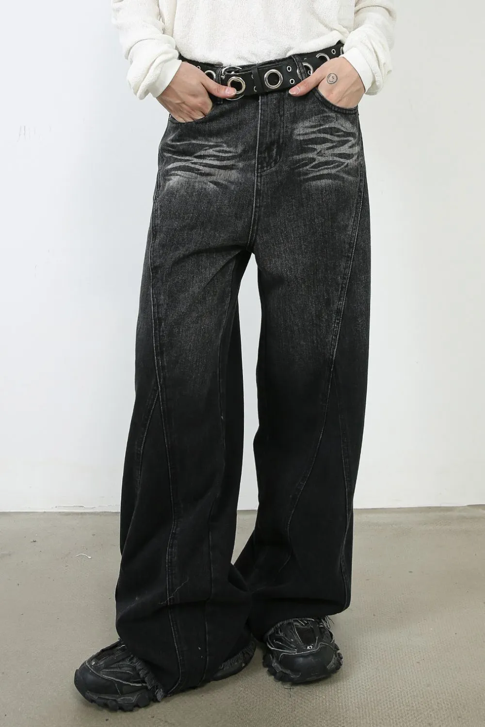 Men's Wide Leg Jeans with Pockets