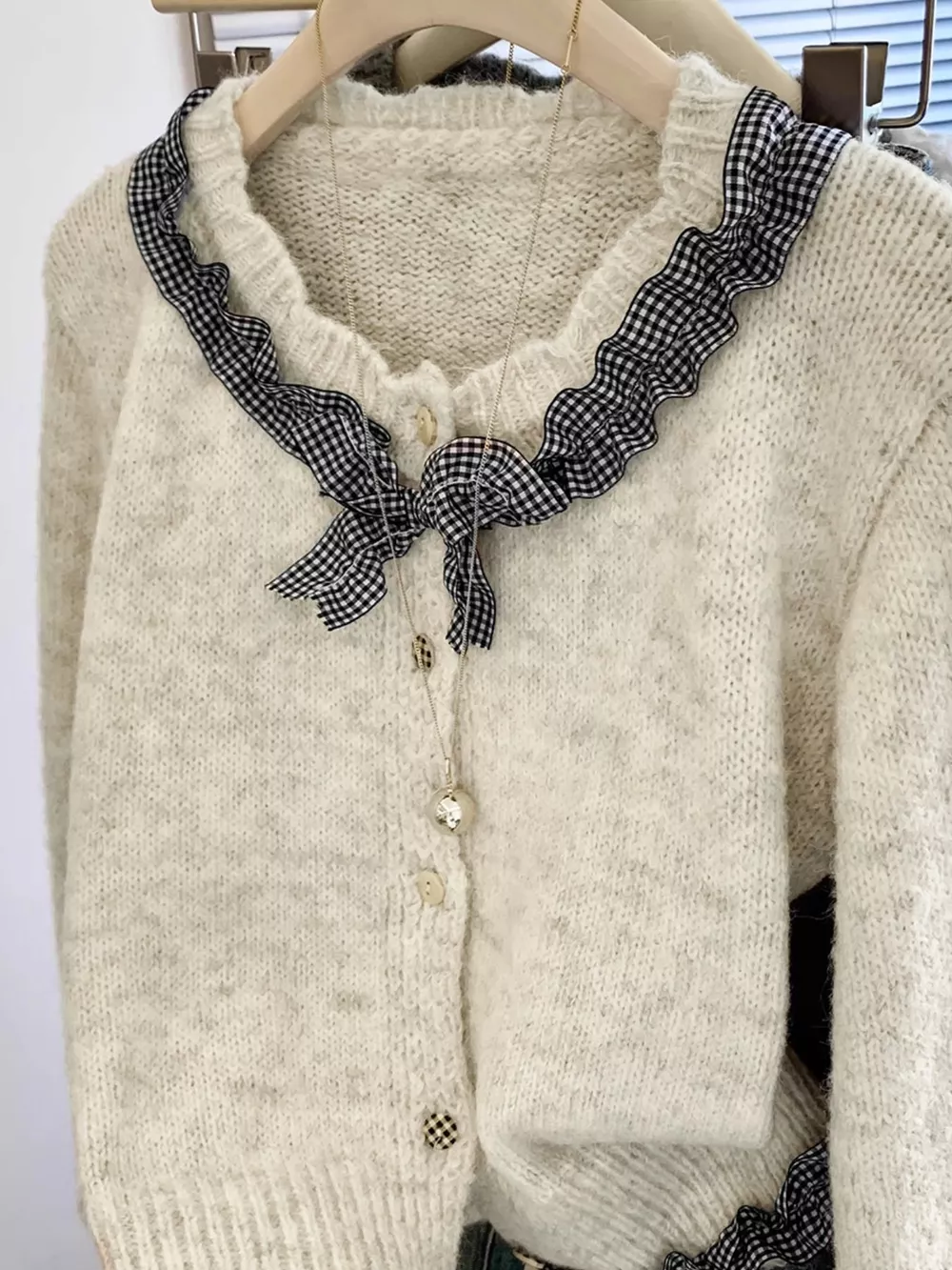 Ruffle Trim Button Up Cardigan, image 3
