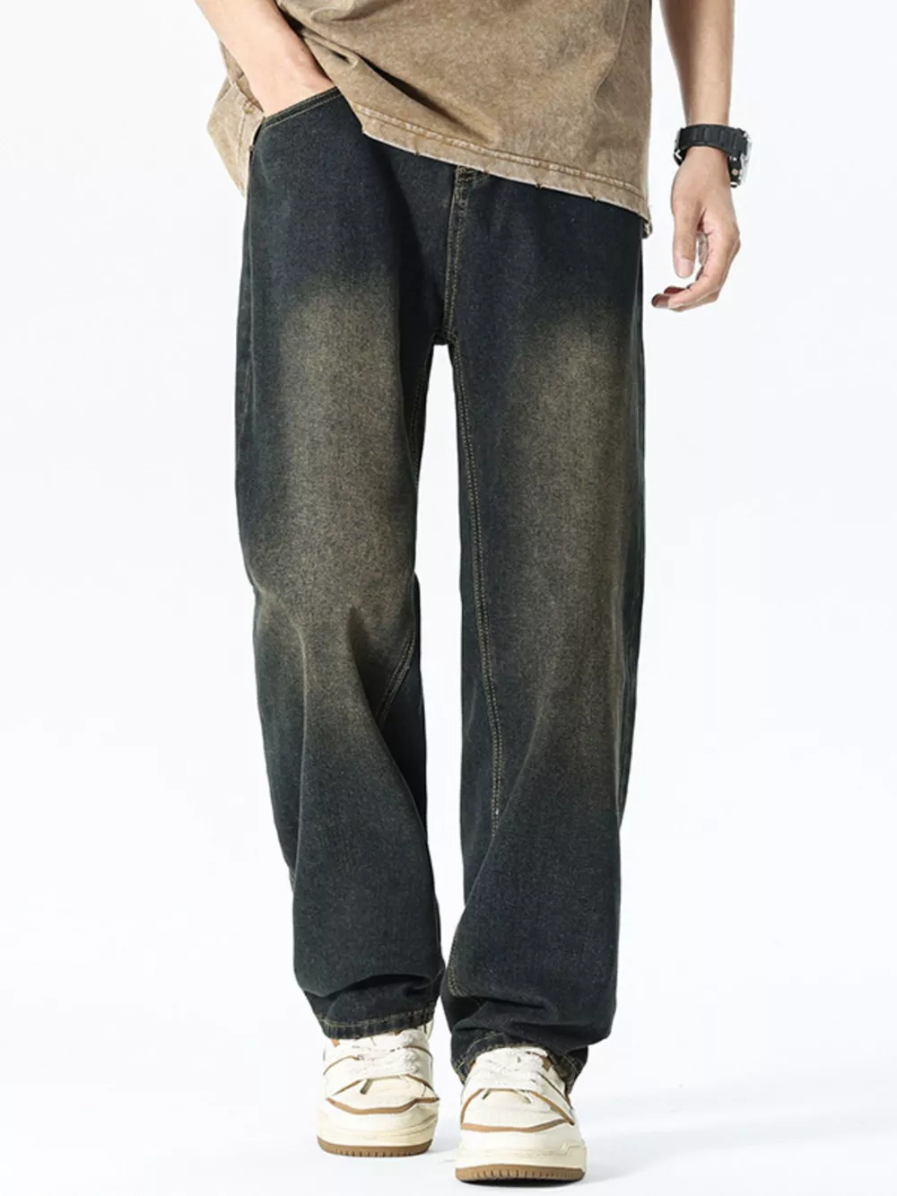 Men's Relaxed Fit Washed Jeans, image 2