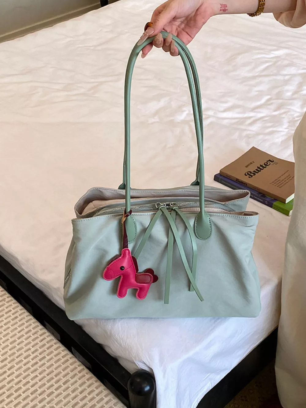 Lightweight Canvas Shoulder Bag, image 8