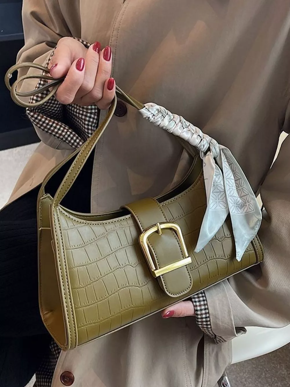 Crocodile Pattern Buckle Shoulder Bag, image 2