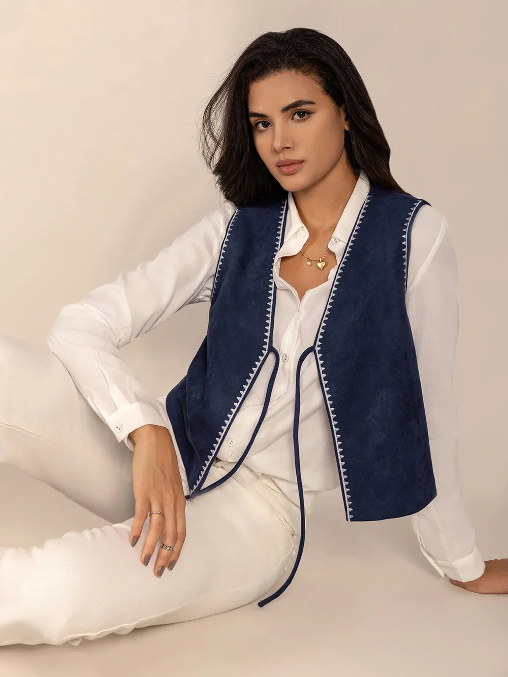Tied Contrast Trim Vest, image 3