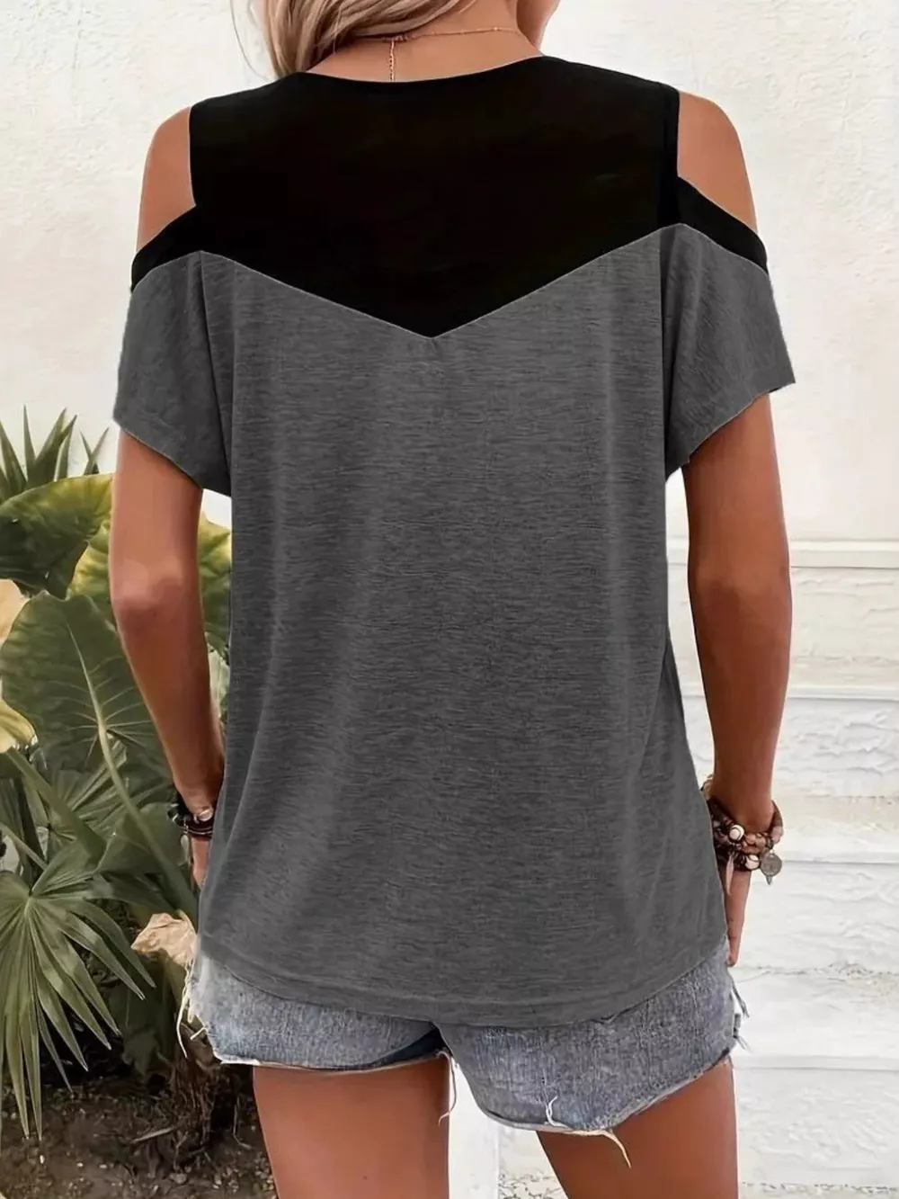 Cold Shoulder Color Block T-Shirt, image 4