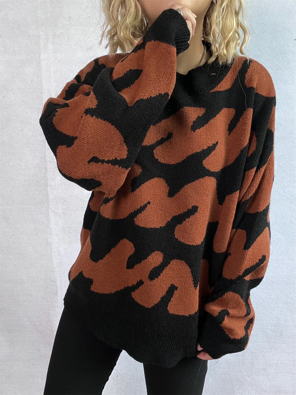 Contrast Round Neck Long Sleeve Sweater, image 6