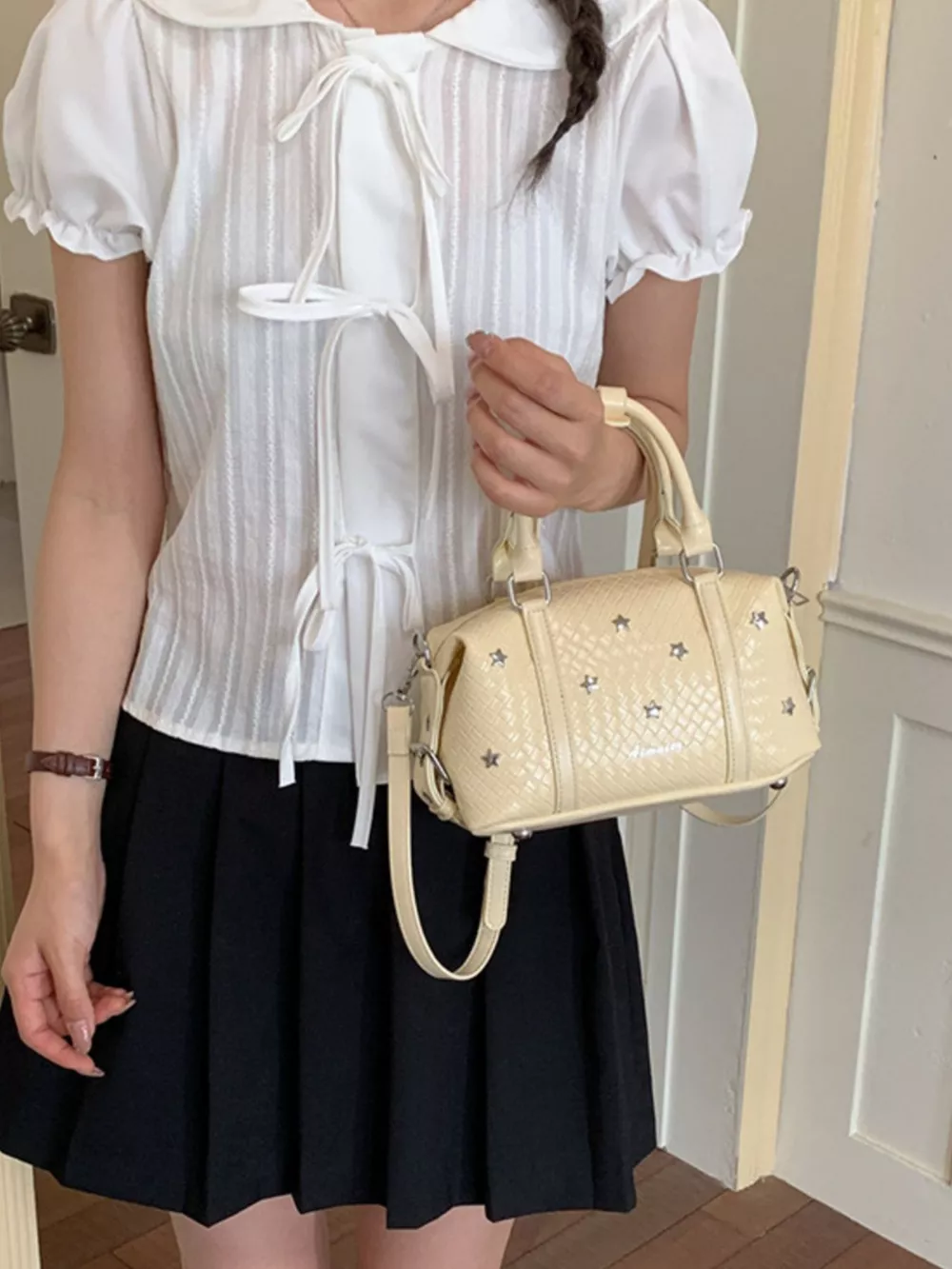 Star-Embellished Crossbody Bag, image 4