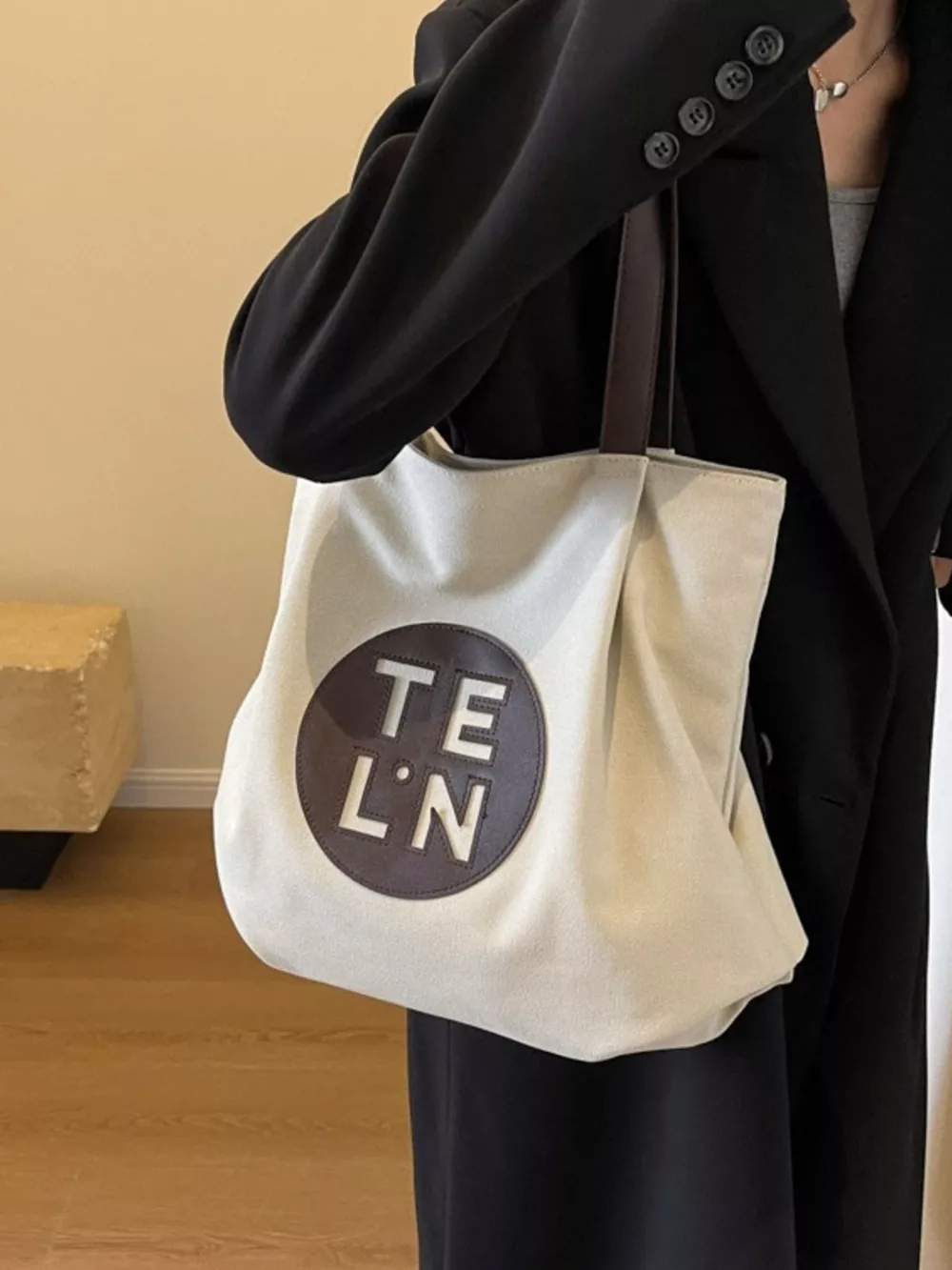 Contrast Canvas Shoulder Bag, image 5