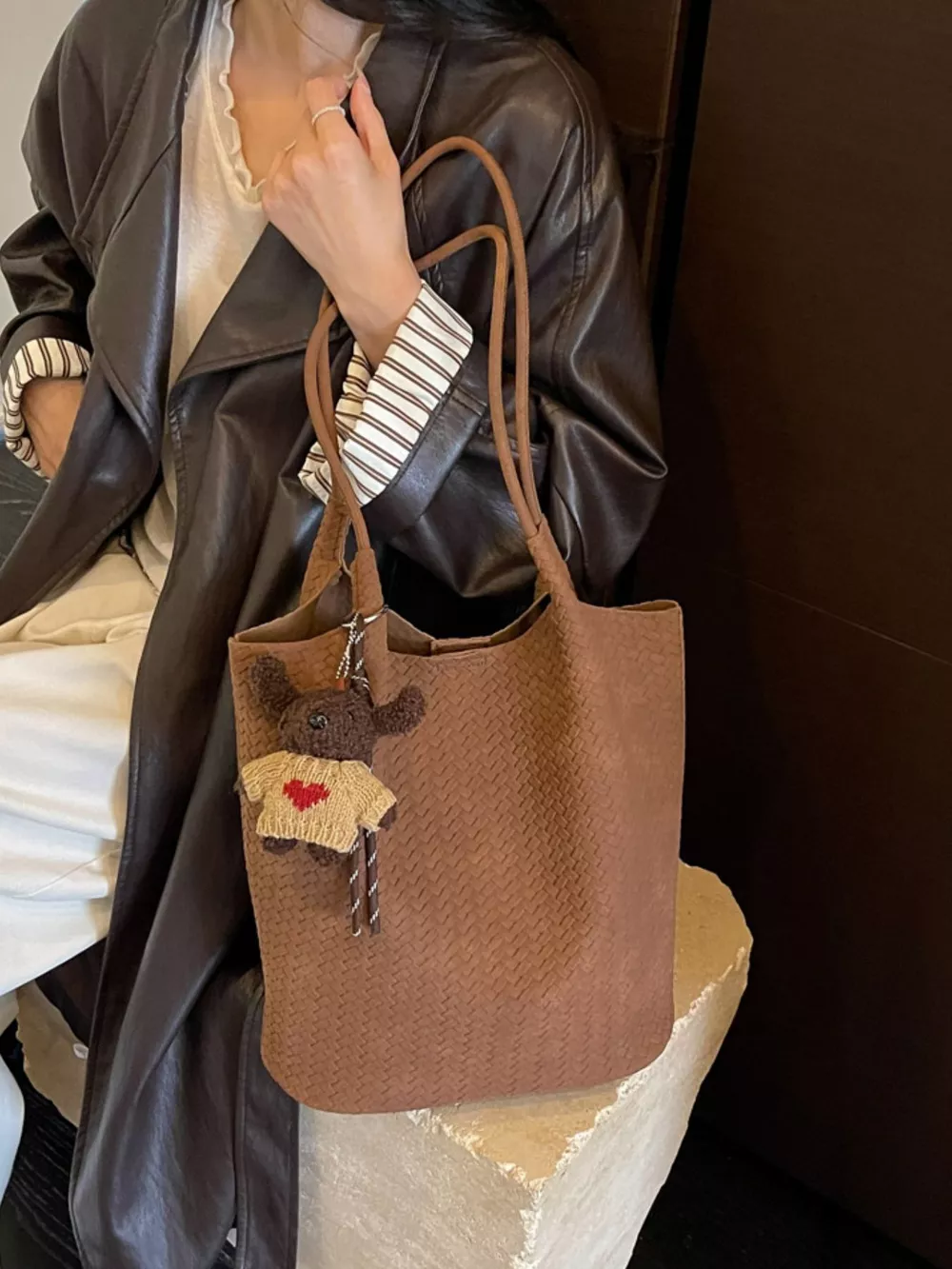 Vintage Woven Texture Shoulder Bag, image 4