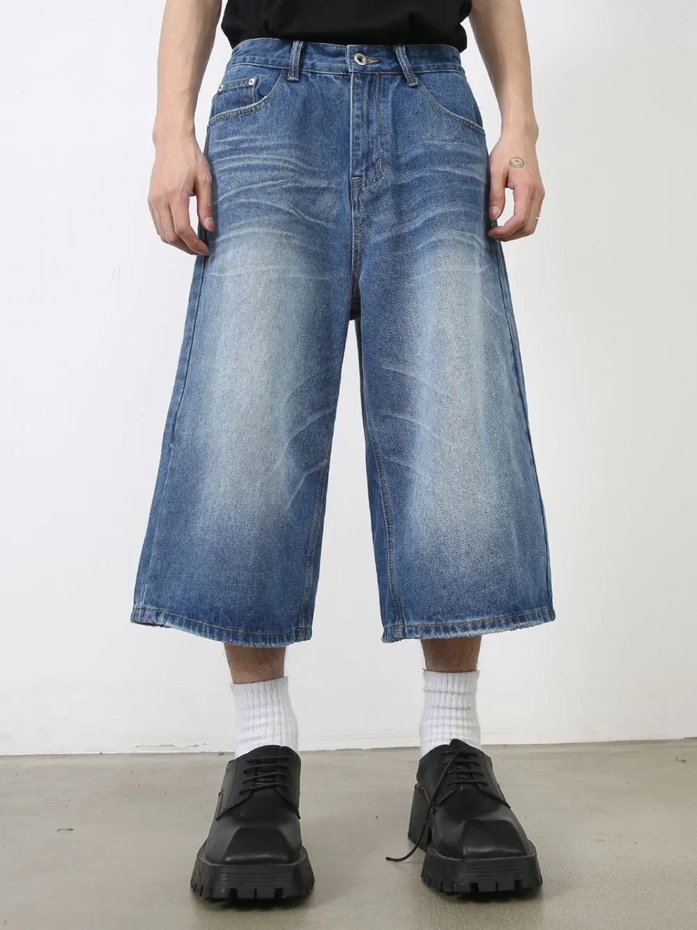 Men's Washed Denim Shorts with Pockets, image 2