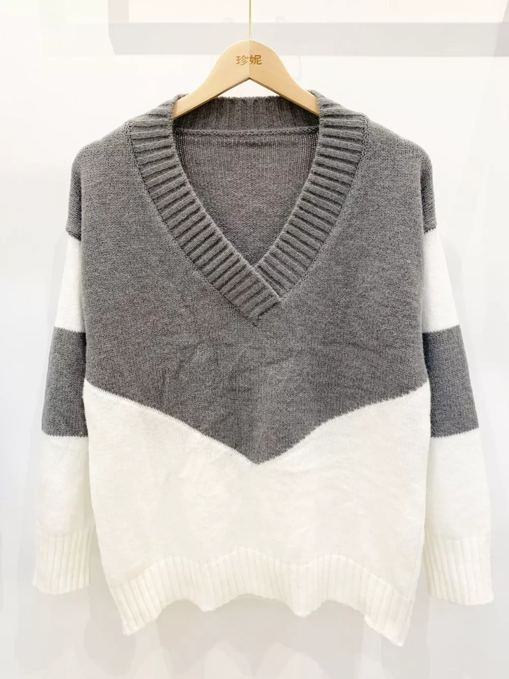 Color Block V-Neck Knit Sweater, image 6