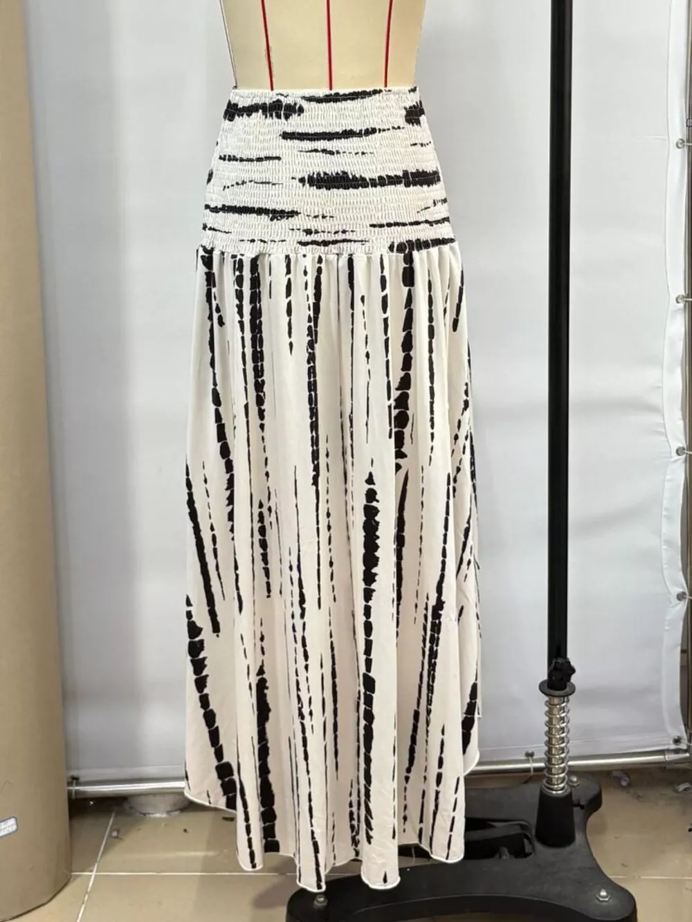 Smocked Asymmetrical Hem Skirt, image 4