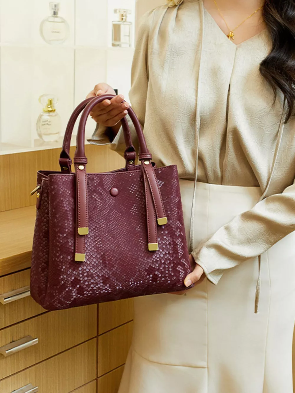 Snakeskin Pattern Handbag, image 5