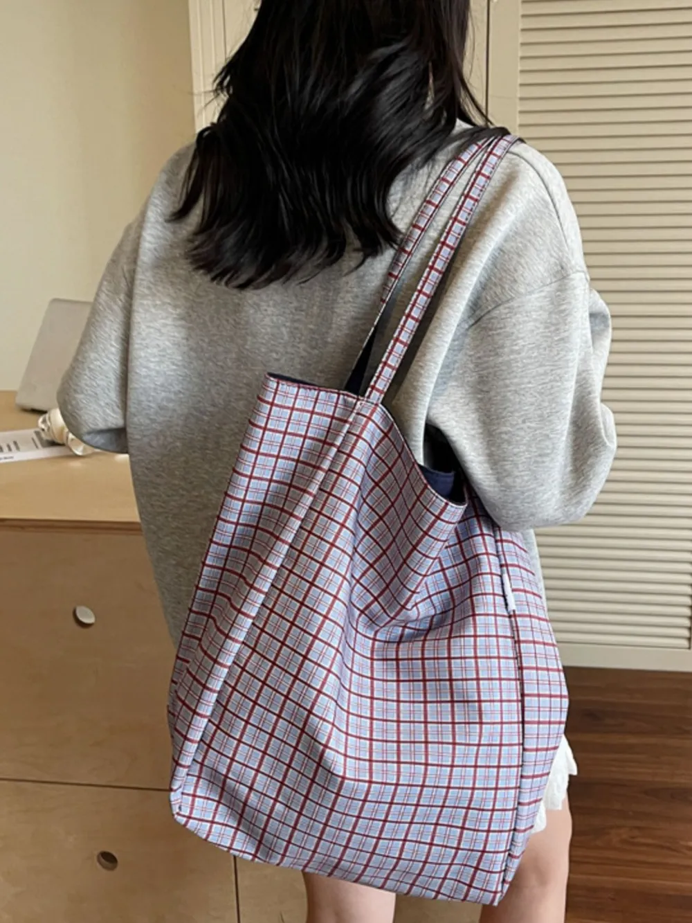 Plaid Pattern Tote Bag, image 16