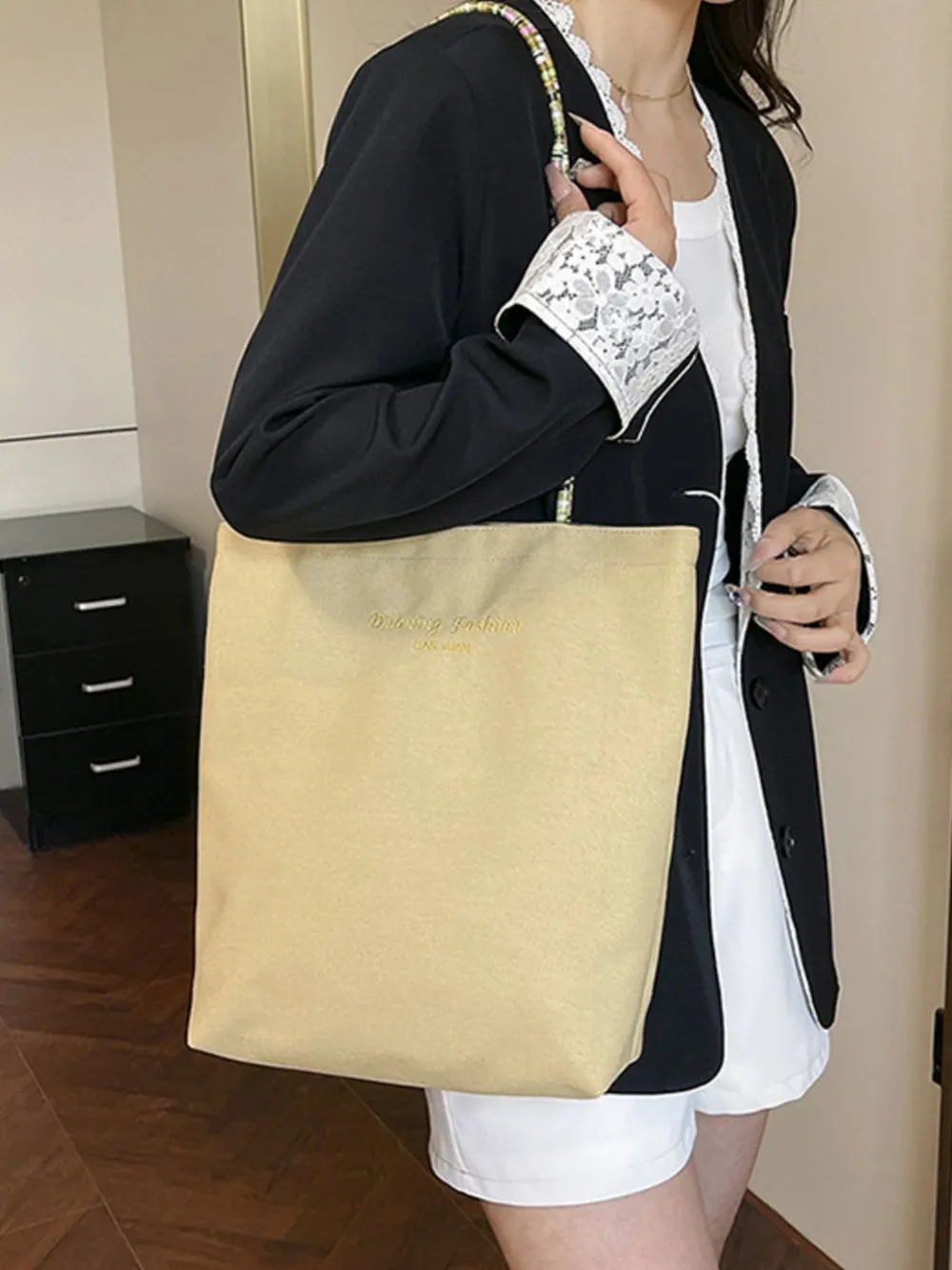 Gingham Pattern Tote Bag, image 12