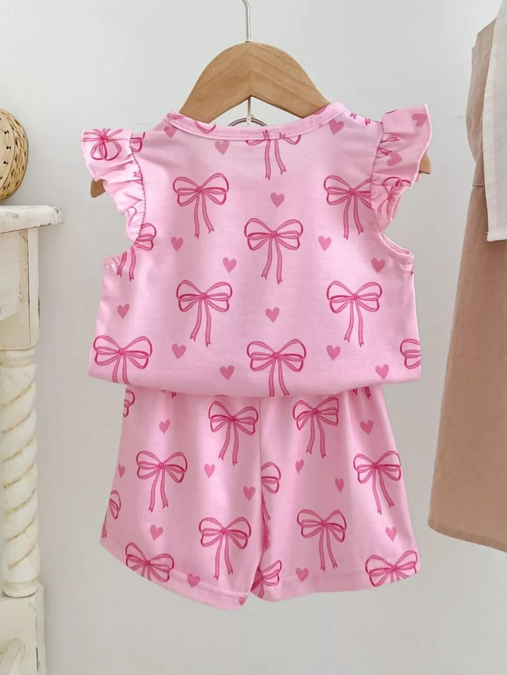 Children's Bowknot Ruffle Sleeve Top and Shorts Set, image 4