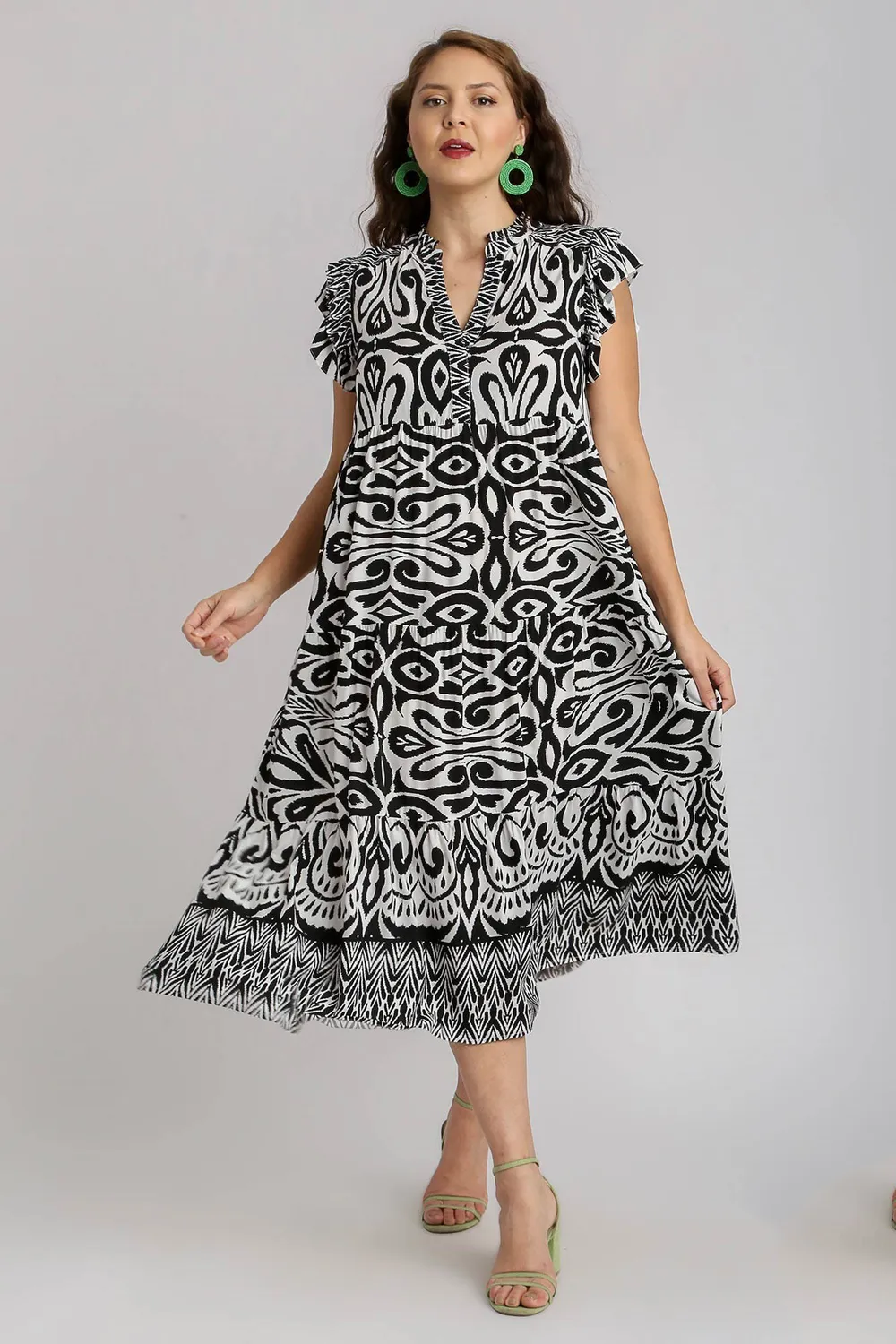 Full Size Two Tone Border Print Ruffle Cap Sleeve Midi Dress Plus Size, image 3