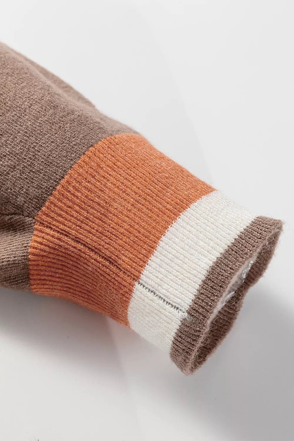 Contrast Trim V-Neck Sweater, image 9