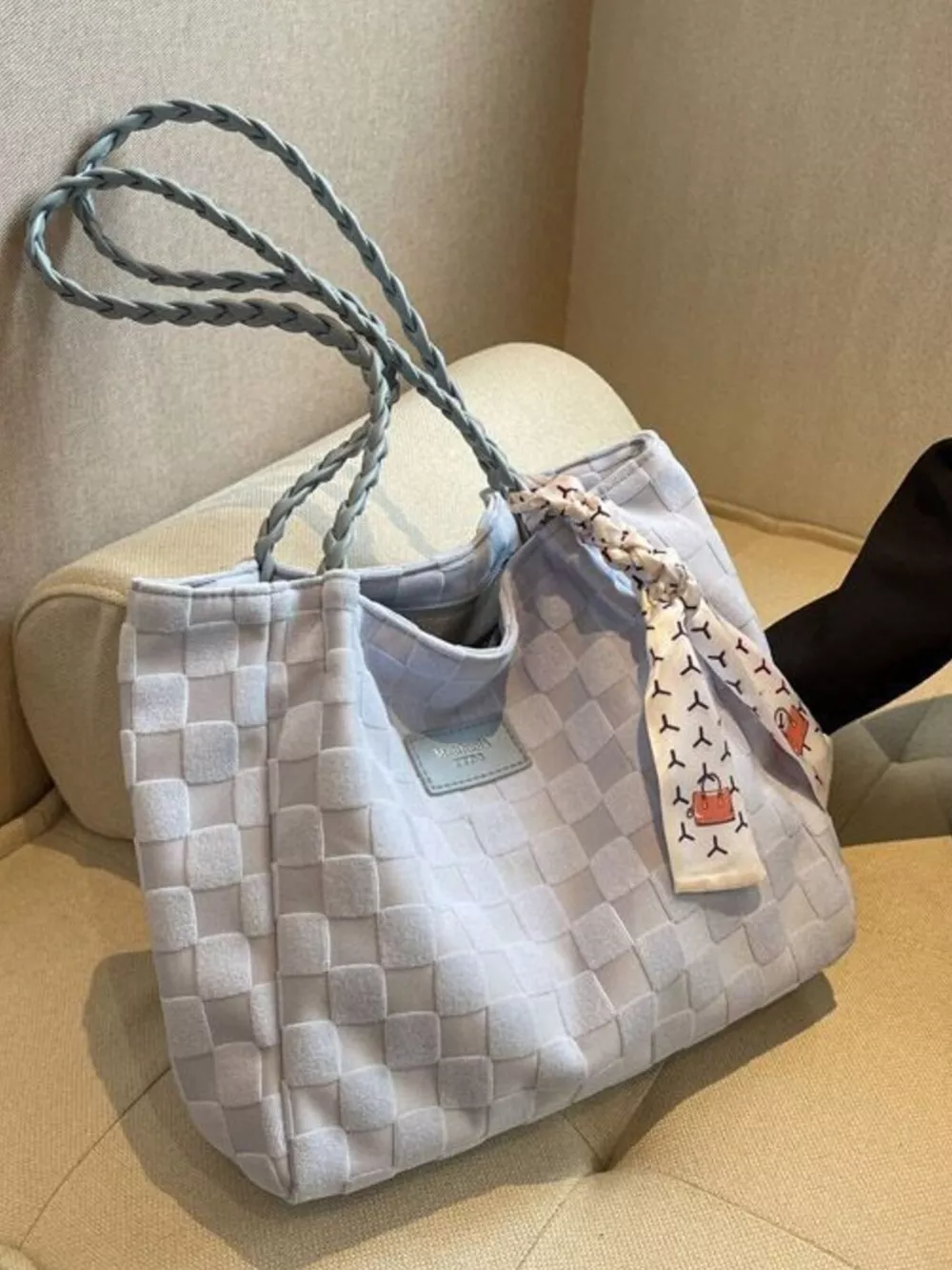 Lightweight Checkered Shoulder Bag, image 3