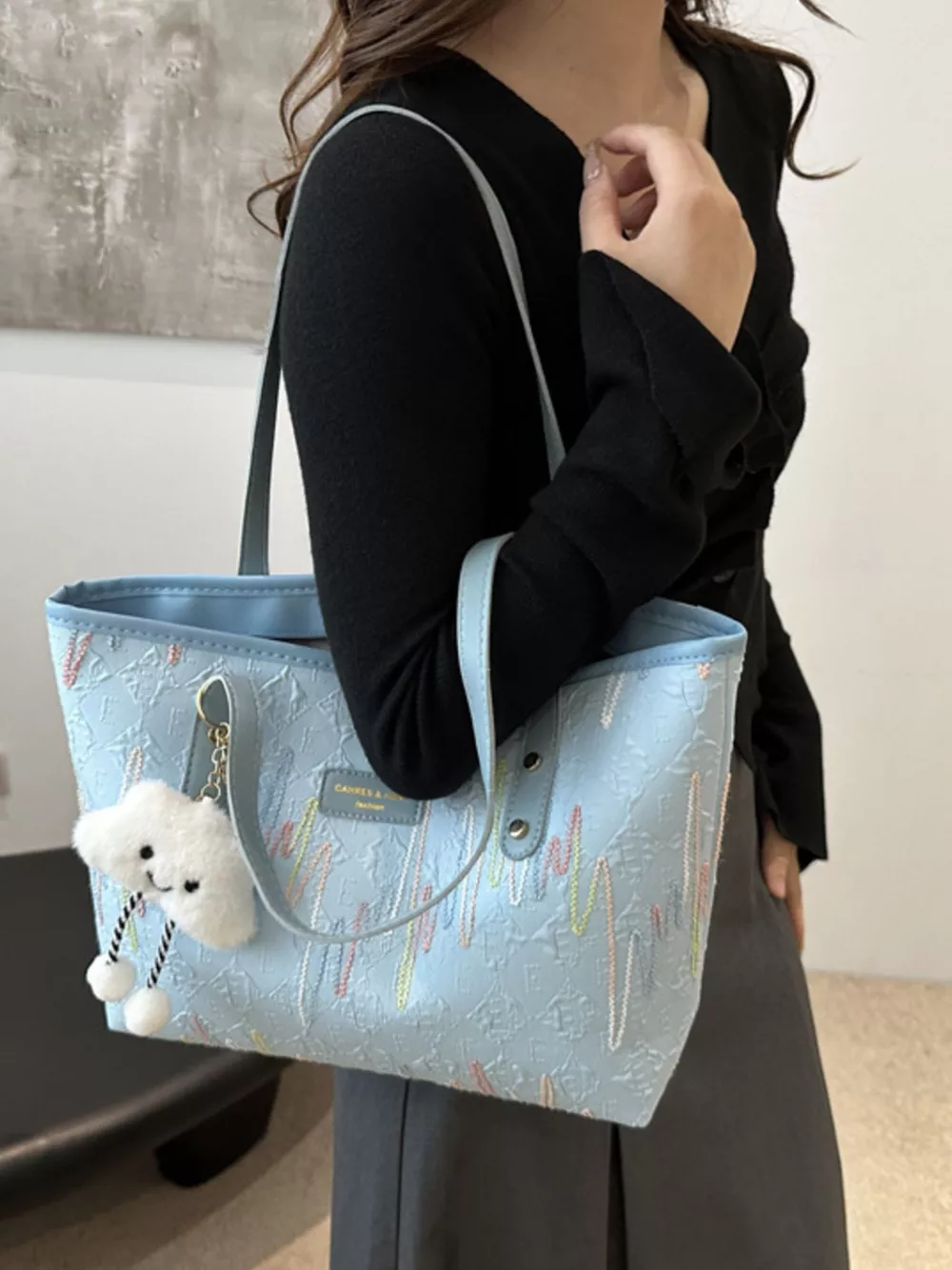 Embossed Pattern Shoulder Bag, image 6
