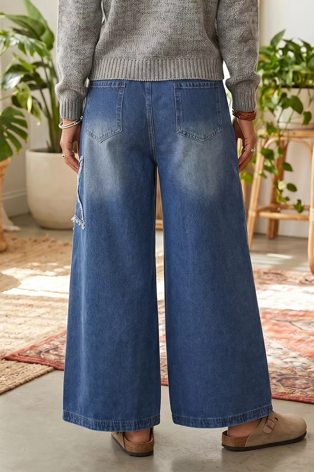 Star Decorated Wide Leg Jeans, image 2